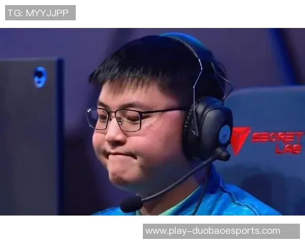 RNG在高校联赛中以64分稳居积分榜首位展现强劲实力